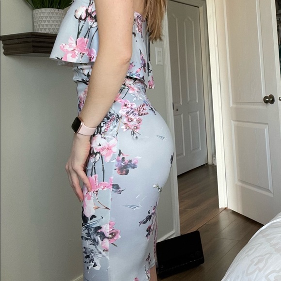 Pretty Little Thing Dress - Picture 4 of 4